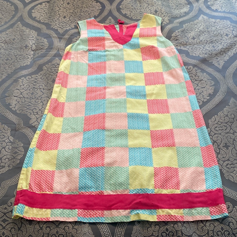 Good condition Vineyard Vines Girls Dress size 14